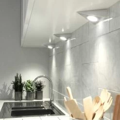 Mains Powered Triangle Under Cabinet Light, Brushed Chrome Finish 18 Mains Powered Triangle Under Cabinet Light, Brushed Chrome Finish -LED Downlights Store 230v triangle led cabinet light natural white 2 1